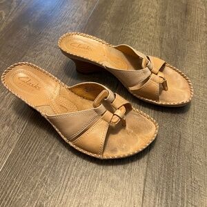 Clarks Artisan Tan Lupine Sandals